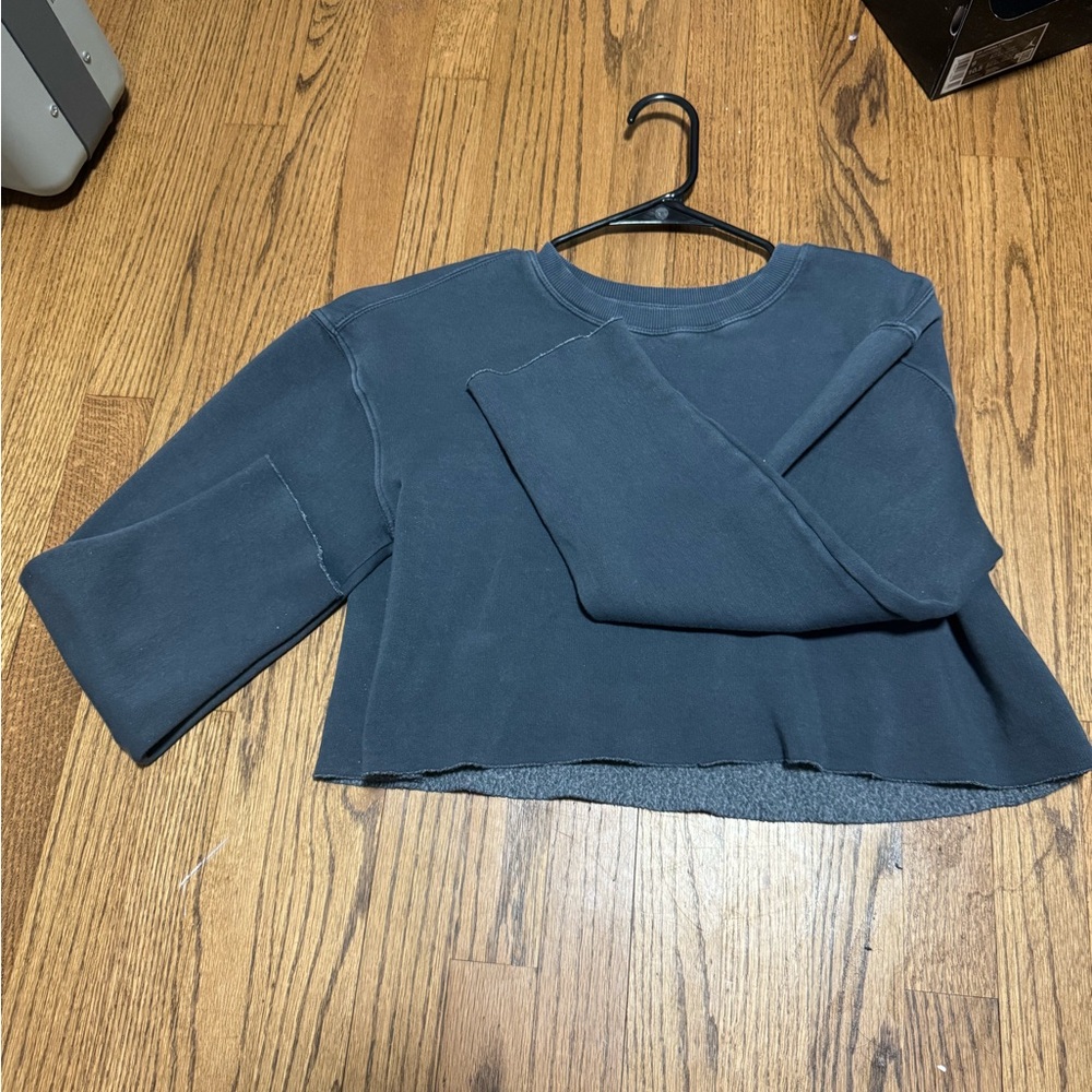 Zara Dark Gray Cropped Sweatshirt